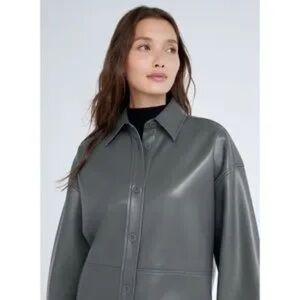 Aritzia  1-01 Babaton Pelli Hip Shirt Jacket